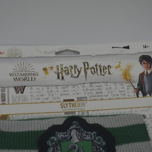 Harry Potter Disguise Wizarding World Slytherin Green Grey Stripe Knit Scarf - Picture 3 of 11